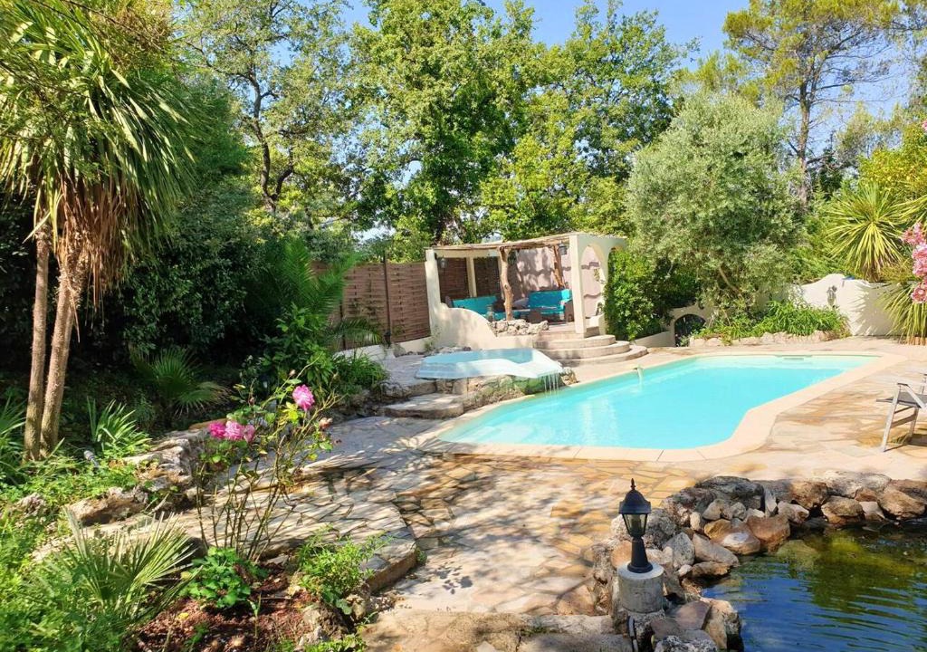 Neoules Villa | Villa de 3 chambres avec piscine privee jardin clos et wifi a Neoules