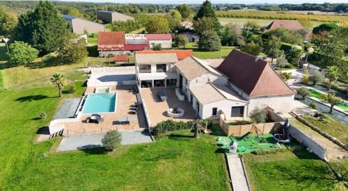 Saint-Nexans Villa | VILLA DEL CASTAGNOL