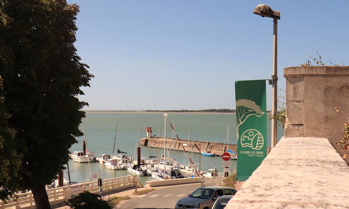 Fouras Villa | Villa facing the sea and close to the town center Villa rated 3 stars