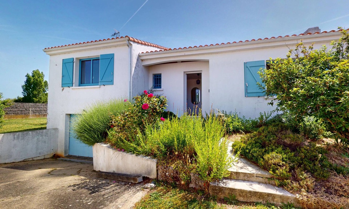 Le Fenouiller House | Villa Good Vibes - Bikes available, large fenced-in garden
