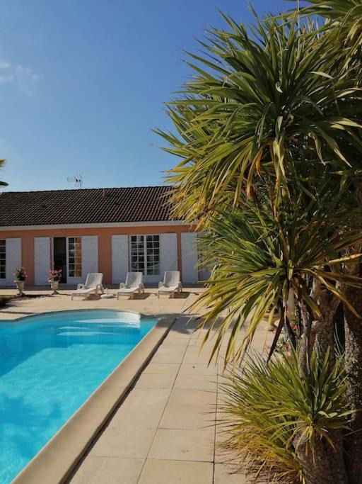 Ludon-Medoc Villa | Villa grand communal, piscine, 18km de Bordeaux