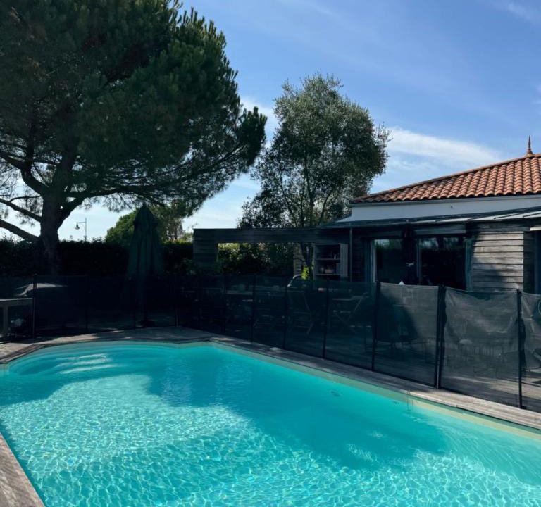 Cholet House | Villa grande piscine et jacuzzi Jardin sans vis-à -vis, très calme