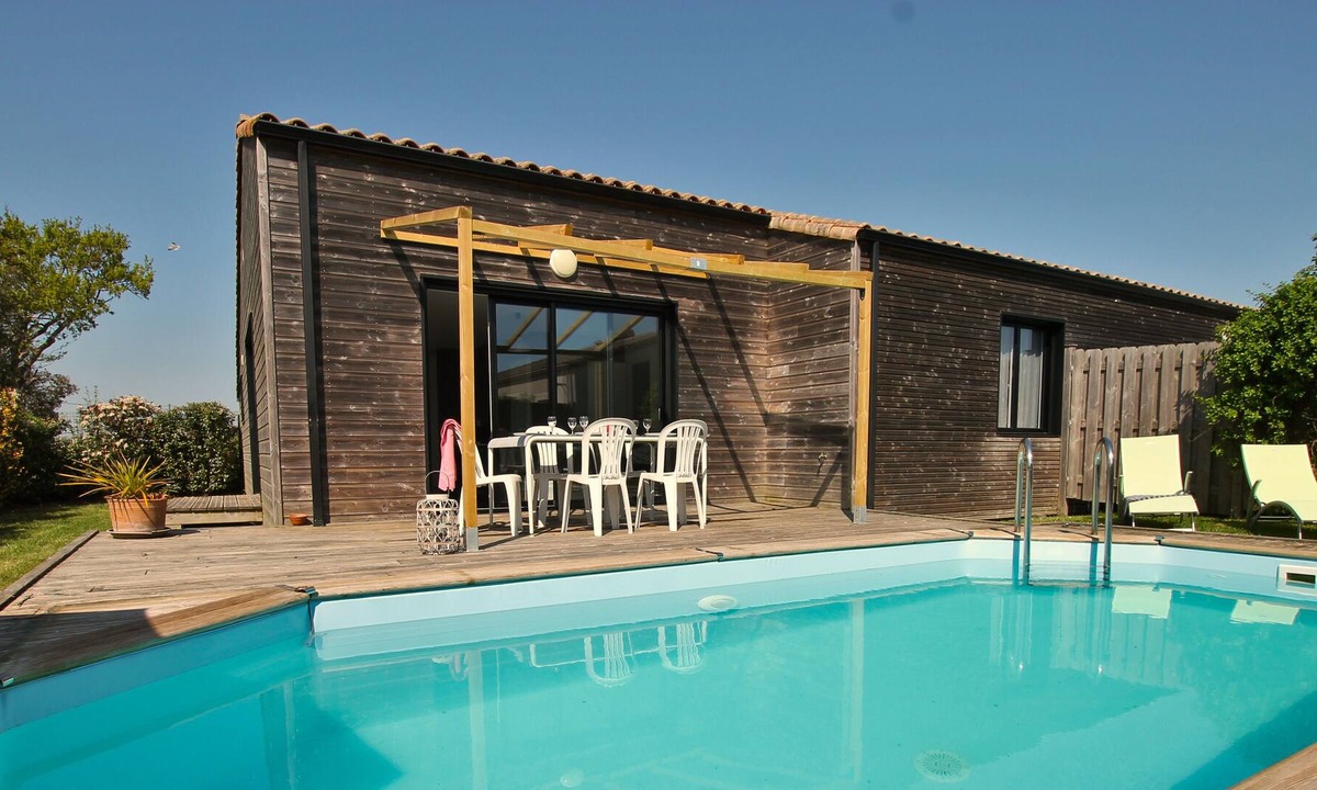 Bourgenay Villa | VILLA LES OYATS, 6 sleeps, private heated pool, close to Golf and beach