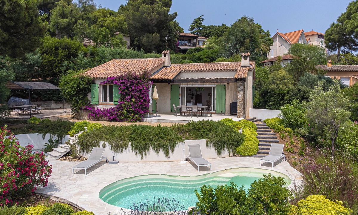 La Croix-Valmer Villa | Villa les Oiseaux du Nord, sea view, swimming pool, air conditioning