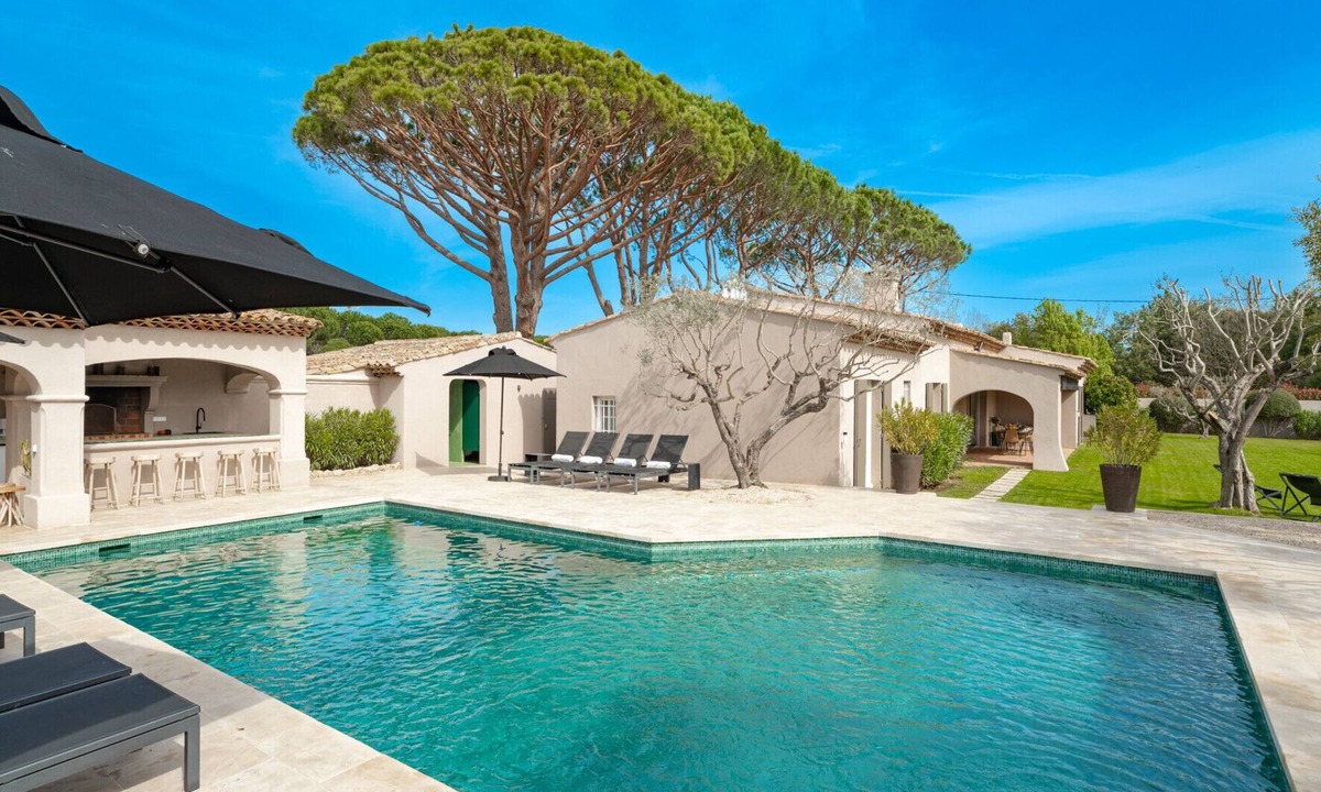 Cogolin Villa | Villa Les Vergerets