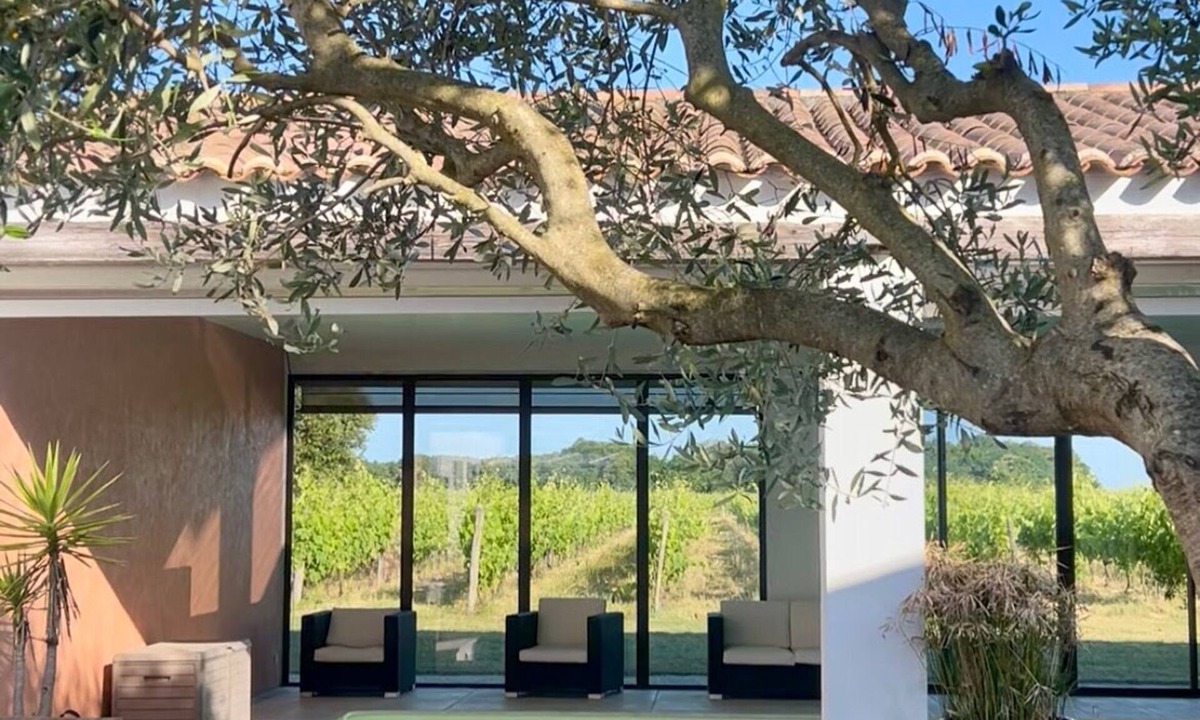 Saint-Pierre-d'Oleron Bed & Breakfast | Villa Sarment in the heart of an Oleron vineyard