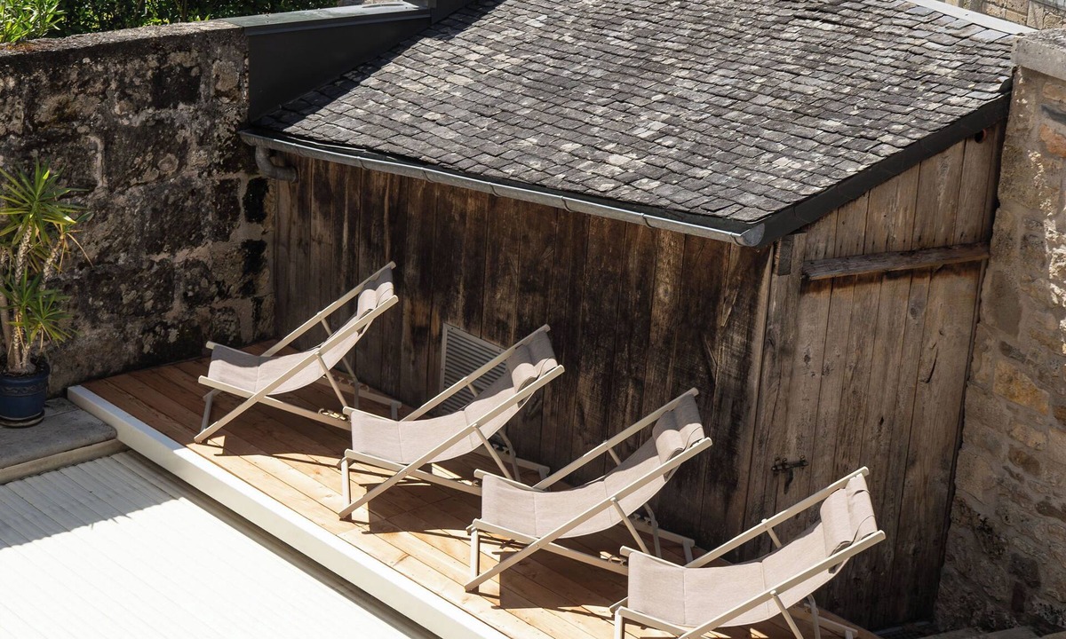 Turenne House | Villa Saulex - Luxury & comfort, swimming pool, and hot tub in the heart of Turenne. Chill & Play