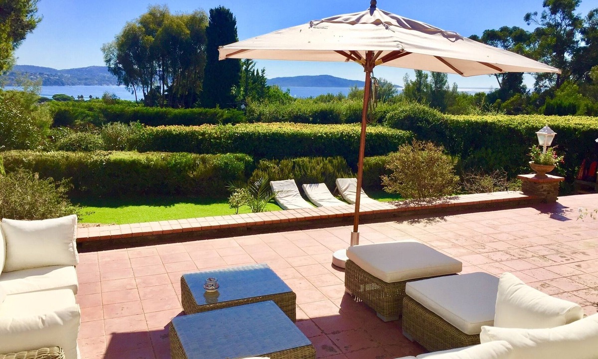 Cavaliere House | Villa sea view 300 m from the beach