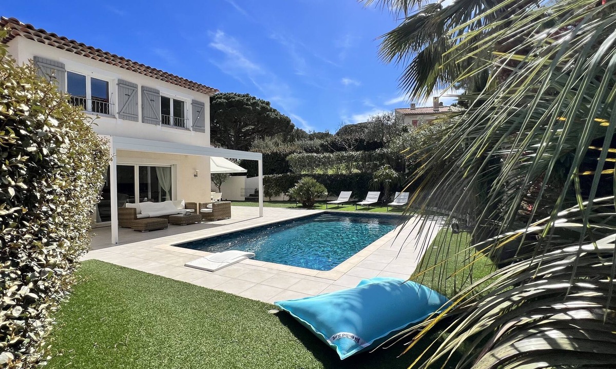 Sainte-Maxime Villa | Villa Ste Maxime with heated pool NARTELLE beach on foot - pets welcome