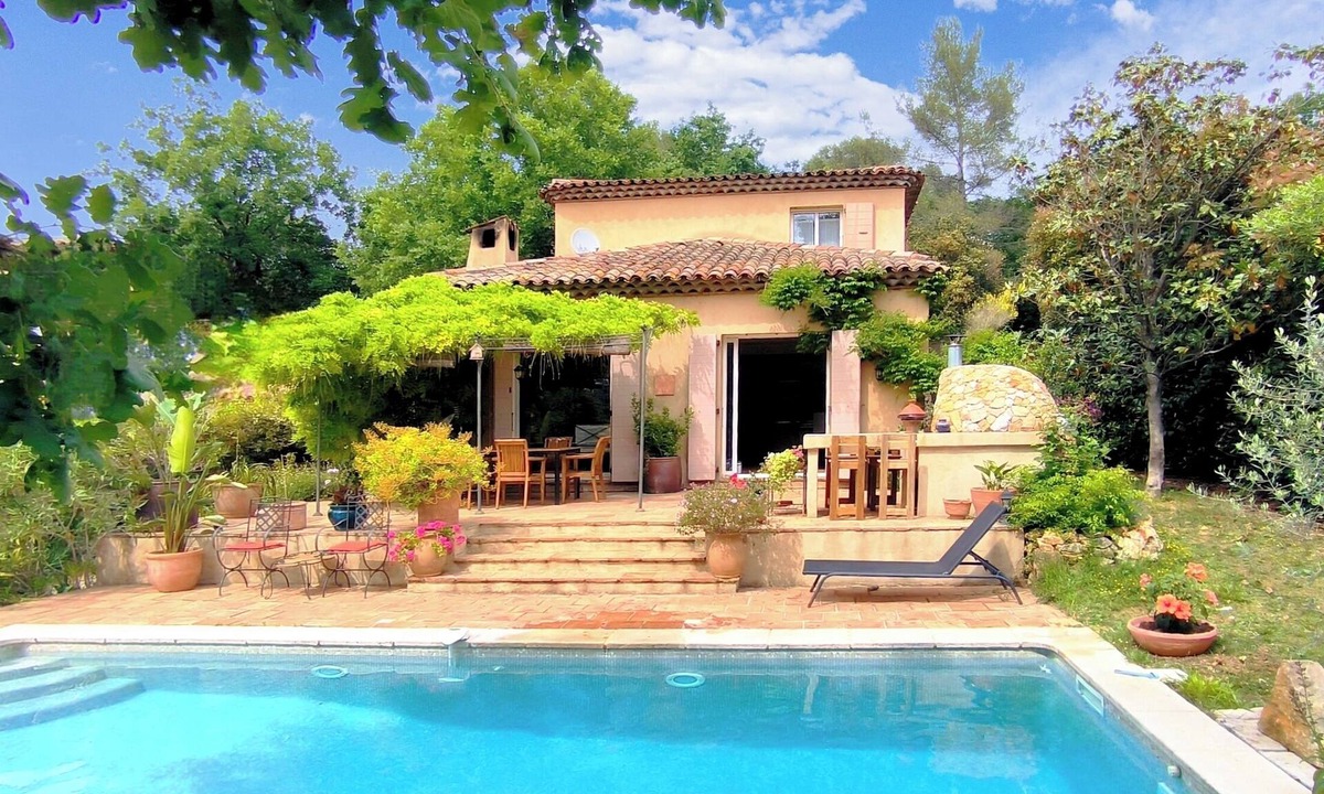 Valbonne Villa | VILLA The Place to be