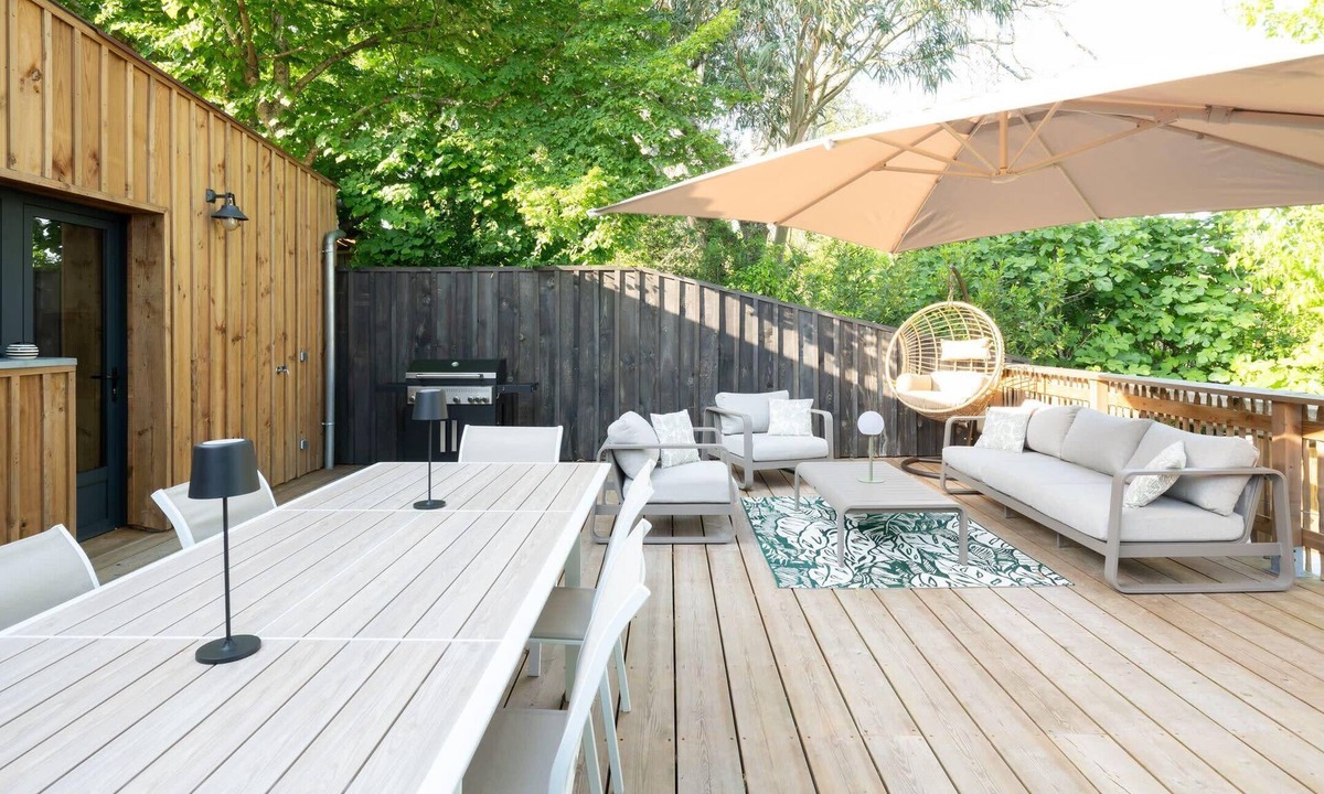 Cazaux House | Villa with Spa and Private Canal Access