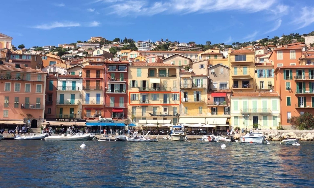Villefranche-sur-Mer Apartment | Villefranche centre, 3 bed waterfront, very large, quiet, No stairs , Sunny