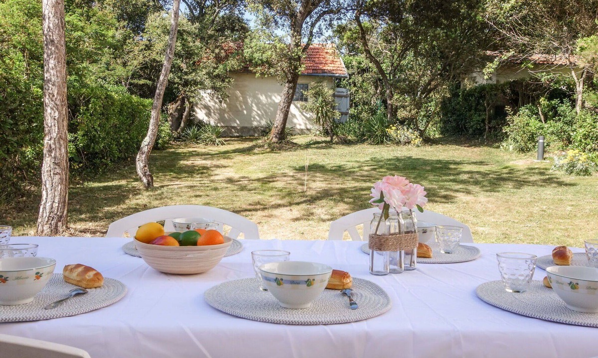 Saint-Palais-sur-Mer Villa | Wonderful private villa for 7 people with WIFI, TV and terrace
