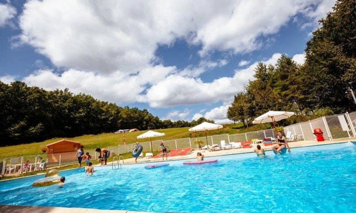 St-Sulpice-de-Mareuil House | ZEcamping 3 étoiles parc aquatique jacuzzi mobil-home BBQ 40m2 6 pers