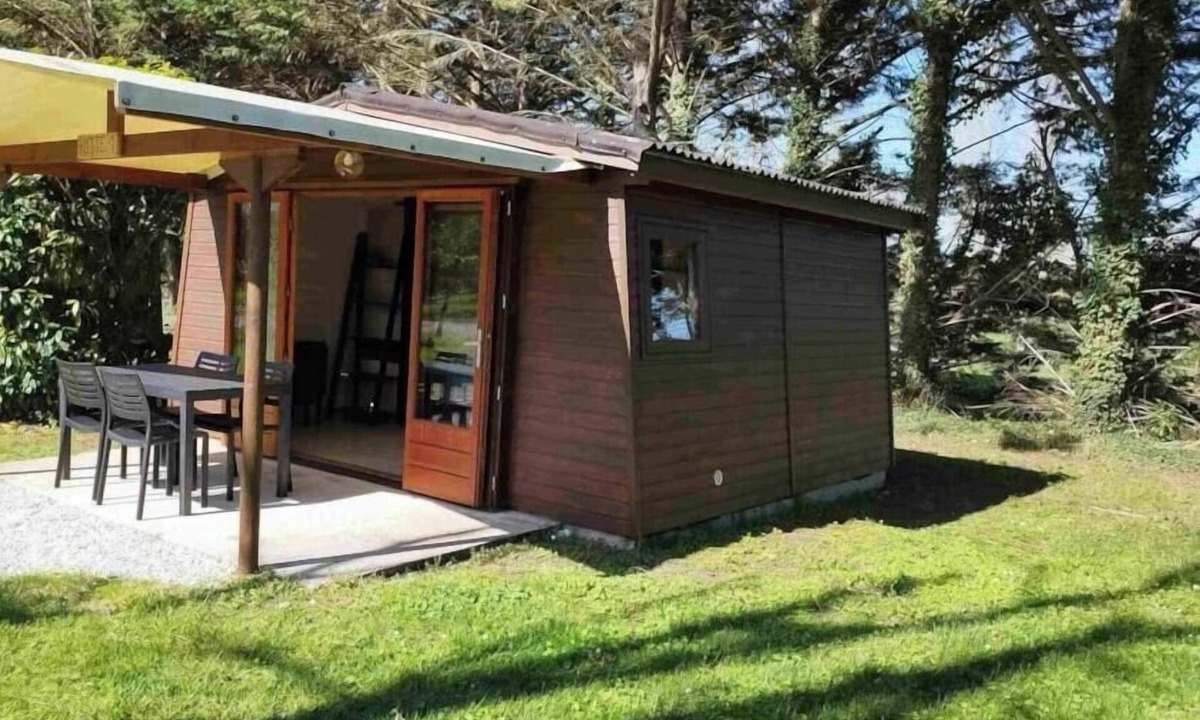 Vendoire Cabin | ZEcamping 3* piscine chauffée pataugeoire chiens acceptés locatif 12m2