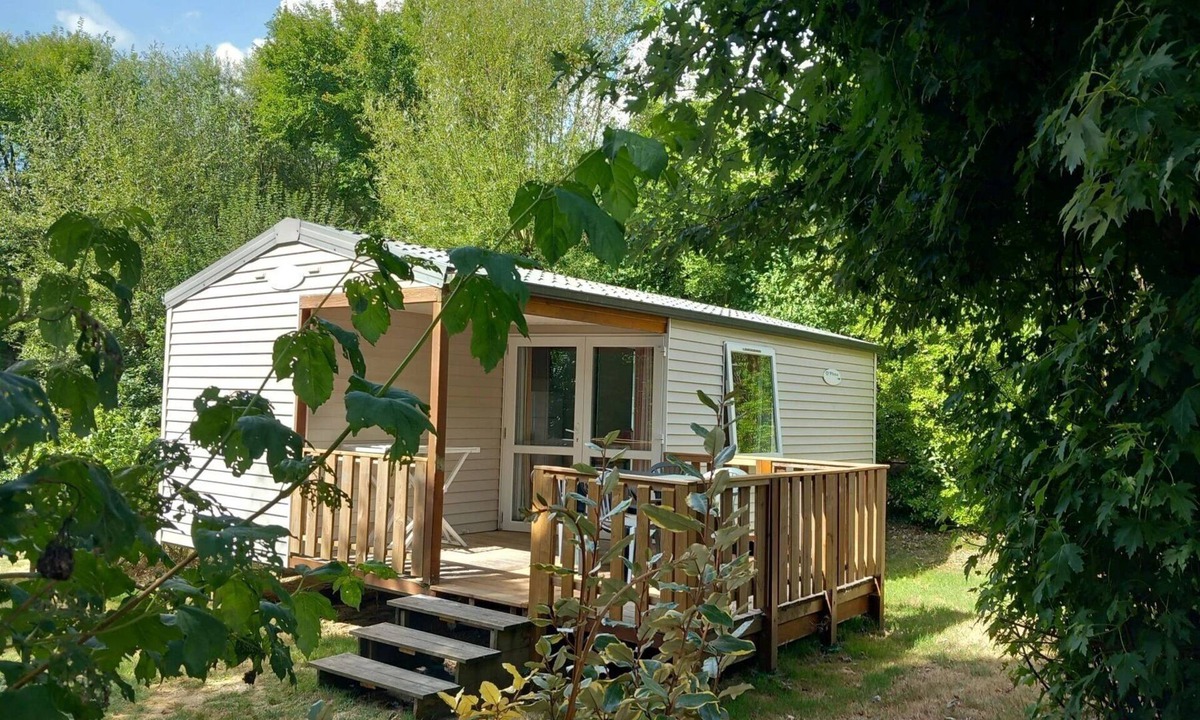 Commequiers House | ZEcamping 3* piscine couverte piscine chauffée dog friendly locatif TV