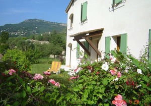 2 198/5 000nCozy cottage with private garden and terrace – peaceful setting