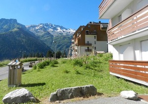 2-room apartment with balcony, near slopes, pets allowed