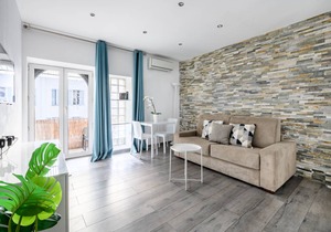 BEAUTIFUL STUDIO - PEDESTRIAN ZONE - TERRACE!