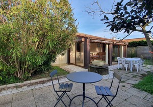 Comfortable, spacious house for 6 people, pets on request