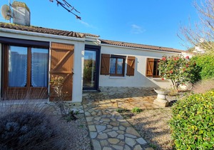 Comfortable, spacious house for 6 people, pets on request