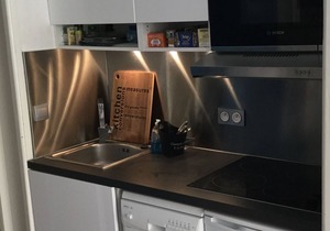 Cote d'Azur, 2 travellers, individual air-conditioning, garden, two steps from the beach