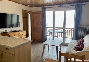 Cozy 2-Room Apartment for 4 with Balcony, Near Ski Lifts - Vieil Alpe
