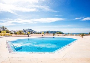 L'ANGE GARDIEN III AP4293 By Riviera Holiday Homes