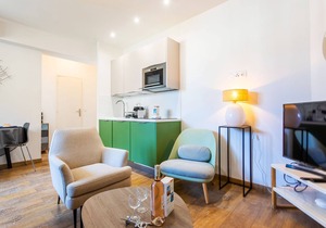 LE ROSSINI AP4228 By Riviera Holiday Homes