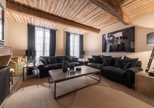 NEW PORTAL, LUXURY APARTMENT IN THE HEART OF SAINT TROPEZ