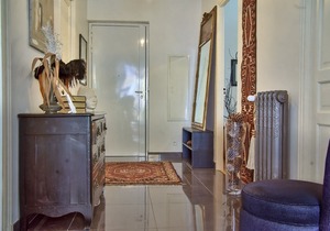 Rossini 2 - a spacious one bedroom apartment in central Nice