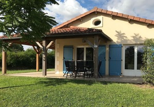Spacious Holiday Home in Les Forges with Swimming Pool