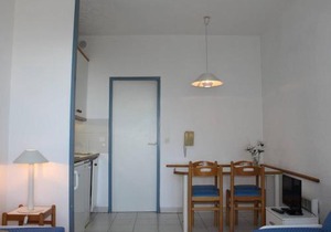 Studio à Villeneuve-Loubet Plage avec Parking Privé, 2/4 Couchages - FR-1-252A-6