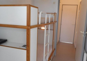 Studio Rénové en Bord de Mer avec Terrasse, Parking et Wifi à Villeneuve-Loubet - FR-1-252A-29