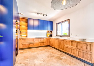 Welcome to this charming vacation home with pool and private tennis court.