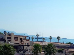 Les Pieds Dans | Villeneuve Loubet Beach