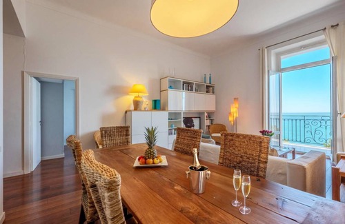 Roquebrune-Cap-Martin Apartment | 100 m² Apartment ∙ 4 bedrooms ∙ 6 guests
