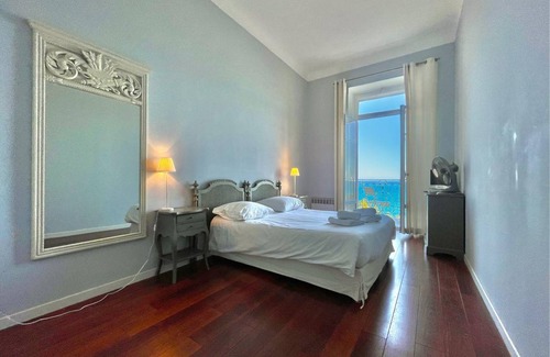 Roquebrune-Cap-Martin Apartment | 100 m² Apartment ∙ 4 bedrooms ∙ 6 guests