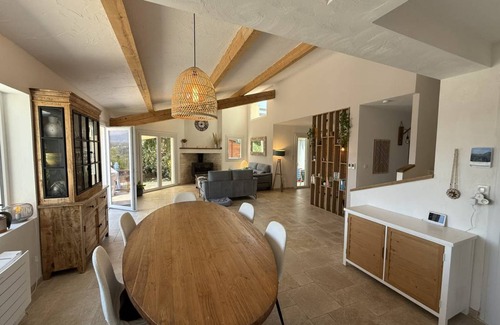 Villeneuve-Loubet Villa | 130 m² Villa ∙ 4 bedrooms ∙ 8 guests