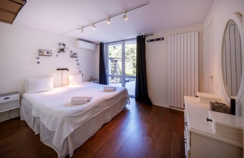 Biot Villa | 132 m² Villa ∙ 3 bedrooms ∙ 7 guests