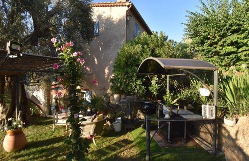 Le Bar-sur-Loup Bed & Breakfast | 14 m² Bed and breakfast ∙ 2 guests