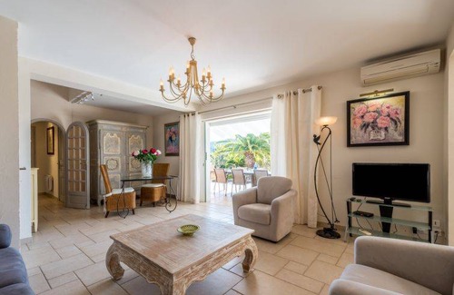 Gassin House | 140 m² House ∙ 4 bedrooms ∙ 8 guests
