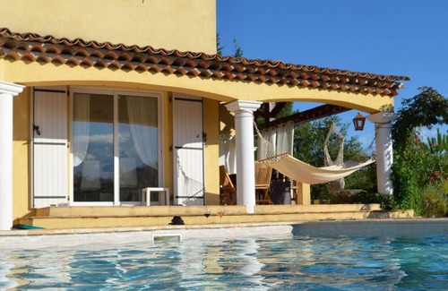 Les Esterets du Lac Villa | 140 m² Villa ∙ 4 bedrooms ∙ 7 guests