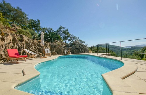 La Garde-Freinet Villa | 180 m² Villa ∙ 4 bedrooms ∙ 8 guests