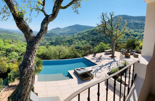 Mandelieu-La-Napoule Villa | 200 m² Villa ∙ 4 bedrooms ∙ 8 guests