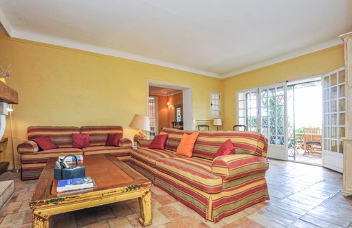 Saint-Paul-de-Vence House | 220 m² House ∙ 4 bedrooms ∙ 8 guests