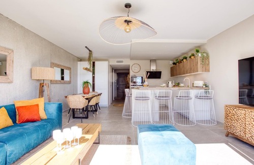 Plage de la Garonnette House | 3 bedrooms | 180° sea view | 2 min town center | swimming pool