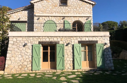 Saint-Paul-de-Vence House | 310 m² House ∙ 5 bedrooms ∙ 10 guests
