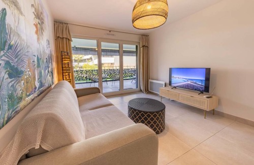 Villeneuve Loubet Beach Apartment | 45 m² Apartment ∙ 1 bedroom ∙ 3 guests