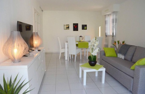 Carnot Apartment | 48 m² Apartment ∙ 1 bedroom ∙ 4 guests